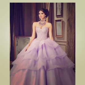 Meet your Posher, Allison